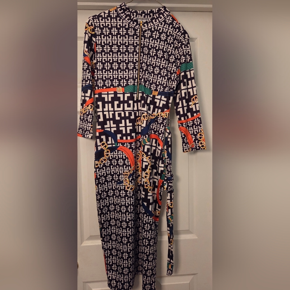 Amazon Essentials Long Sleeve Dress with Geometric Print